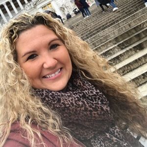 Meet your Posher, Melissa